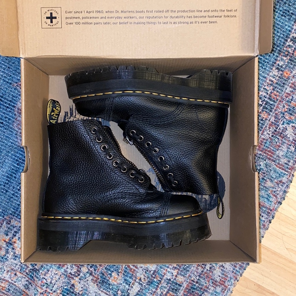 Dr. Martens Sinclair boots
